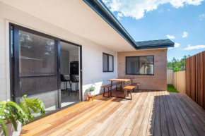 The Palms Villa - Pet Friendly - 4 Mins to Beach, Culburra Beach
